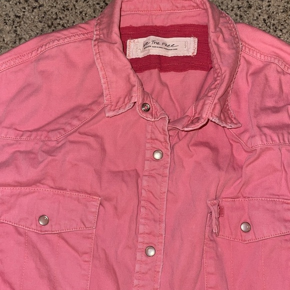 We The Free Pink Button-Up Shirt Size Medium - Picture 2 of 5